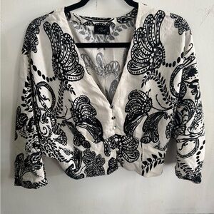 Black and White Patterned Blouse